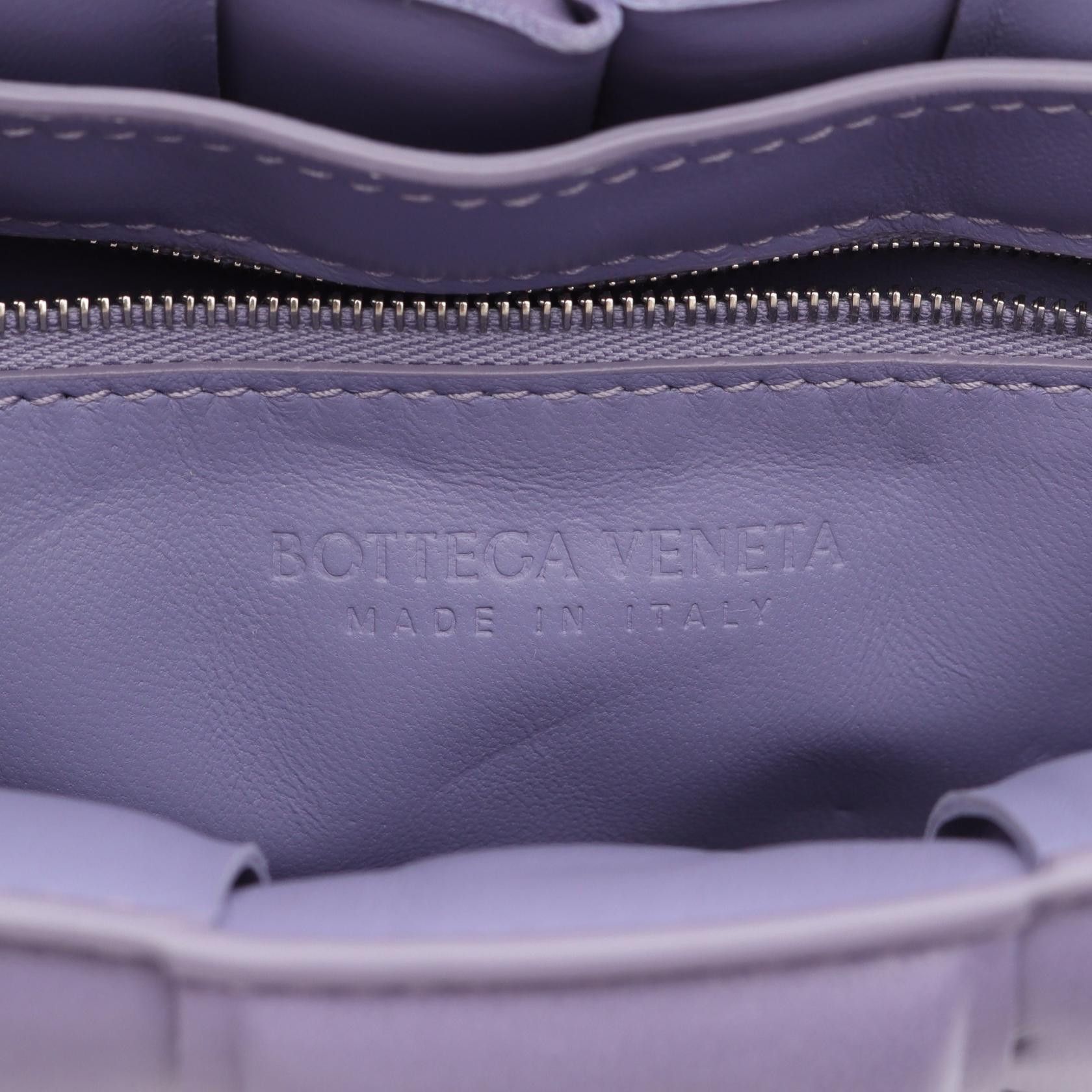 Bottega Veneta Bottega Veneta Bottega Veneta Padded Cassette Leather Shoulder Bag Leather Shoulder Bag 591970 Size ONE SIZE - 4 Thumbnail