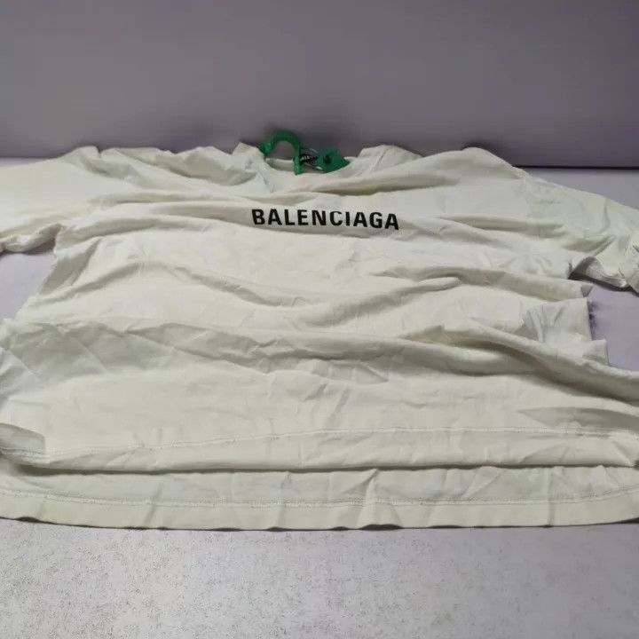 Balenciaga Balenciaga White T-Shirt with BB Logo Size US XS / EU 42 / 0 - 12 Thumbnail