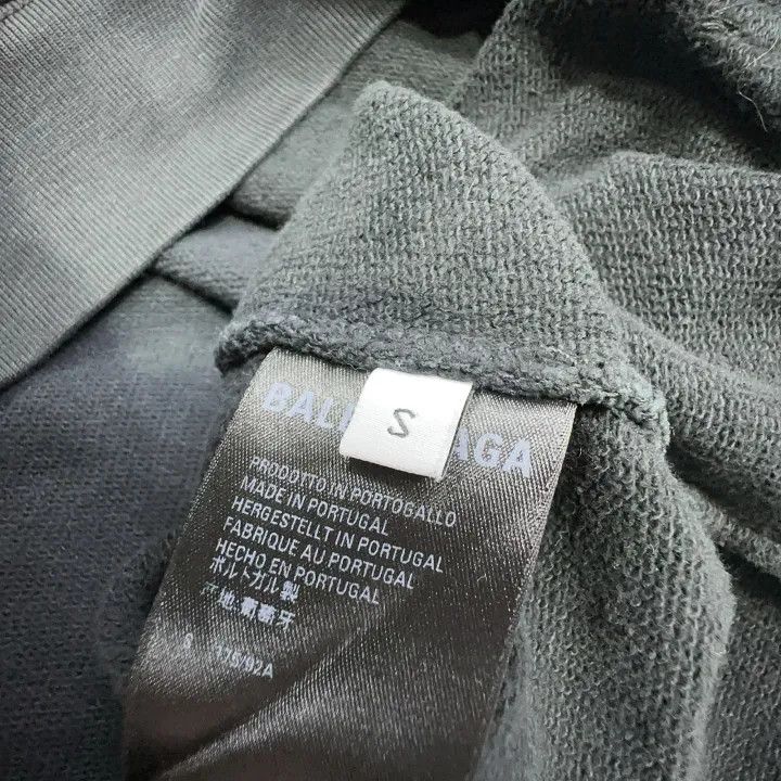 Balenciaga Balenciaga SS23 Logo Embroidered Hoodie for All Size US S / EU 44-46 / 1 - 4 Thumbnail
