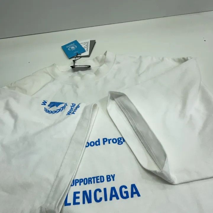 Balenciaga Balenciaga World Food Programme T-Shirt Size US XS / EU 42 / 0 - 12 Thumbnail