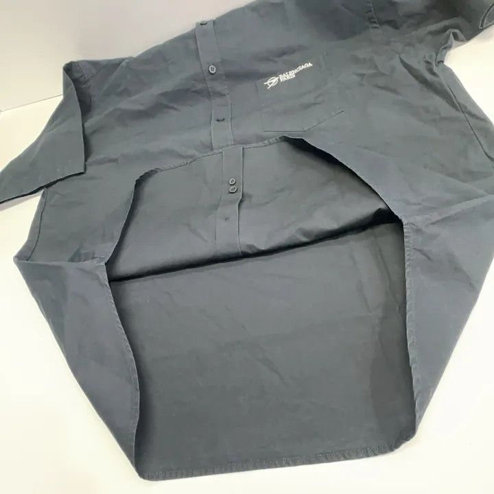 Balenciaga Balenciaga Black Short Sleeve Shirt for Men Size US M / EU 48-50 / 2 - 10 Thumbnail