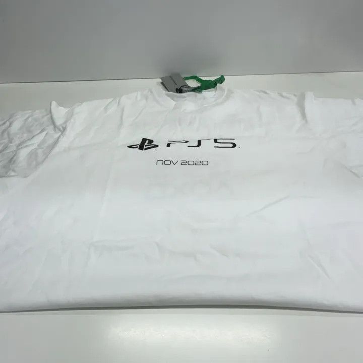 Balenciaga Balenciaga x PlayStation Graphic Short Sleeve T-Shirt Size US M / EU 48-50 / 2 - 10 Thumbnail