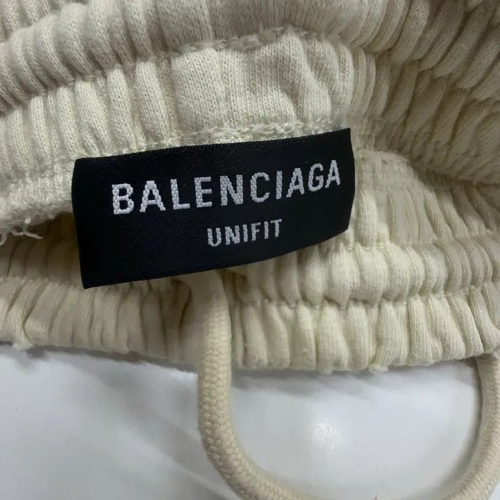 Balenciaga Balenciaga Logo Print Elastic Waist Casual Shorts Size US 26 / EU 42 - 4 Thumbnail