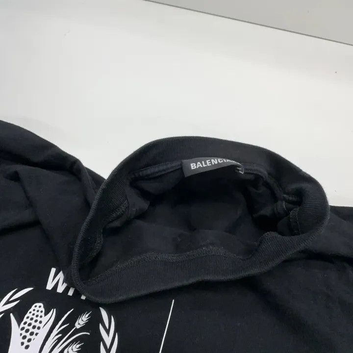 Balenciaga Balenciaga World Food Programme Long Sleeve Sweatshirt Size US L / EU 52-54 / 3 - 7 Thumbnail