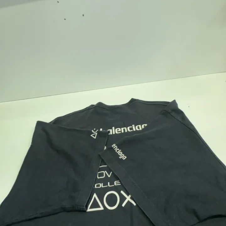 Balenciaga Balenciaga x PlayStation Graphic Print T-Shirt Size US M / EU 48-50 / 2 - 12 Thumbnail