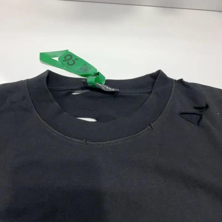 Balenciaga Balenciaga Distressed Print Short Sleeve T-Shirt Size US S / EU 44-46 / 1 - 7 Thumbnail