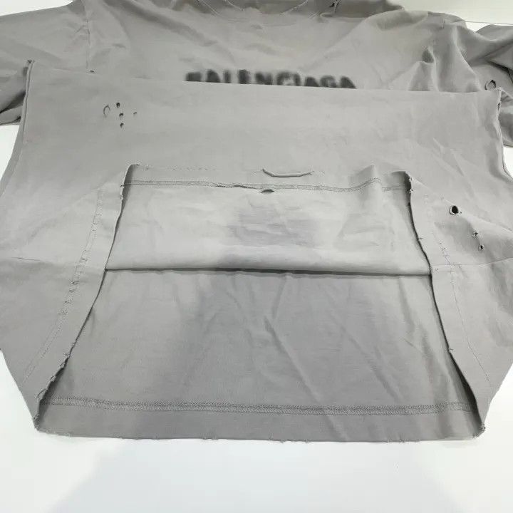 Balenciaga Balenciaga Gray Distressed Graphic T-Shirt Size US XXS / EU 40 - 8 Thumbnail