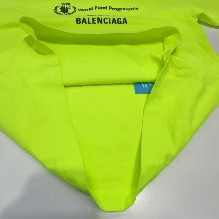 Balenciaga Balenciaga x WFP Logo Print T-shirt for Men Size US S / EU 44-46 / 1 - 10 Thumbnail