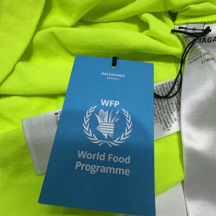 Balenciaga Balenciaga x WFP Logo Print T-shirt for Men Size US S / EU 44-46 / 1 - 6 Thumbnail