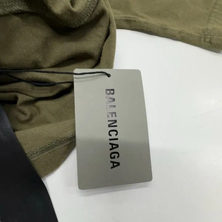 Balenciaga Balenciaga Logo Short Sleeve T-Shirt for Men Size US S / EU 44-46 / 1 - 6 Thumbnail