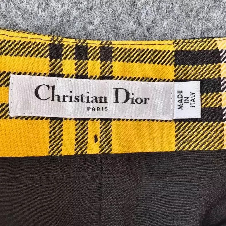 Dior yellow plaid wool shorts by Dior Size US 34 / EU 50 - 3 Thumbnail