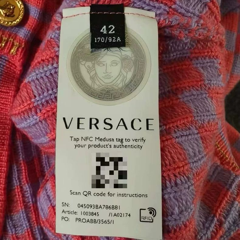 Versace versace cropped knit pullover in checkerboard pattern Size US M / EU 48-50 / 2 - 4 Thumbnail