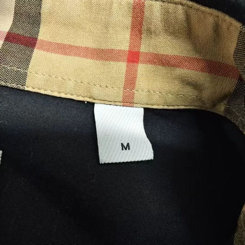 Burberry Burberry Black Long Sleeve Button-Up Shirt Size US M / EU 48-50 / 2 - 4 Thumbnail