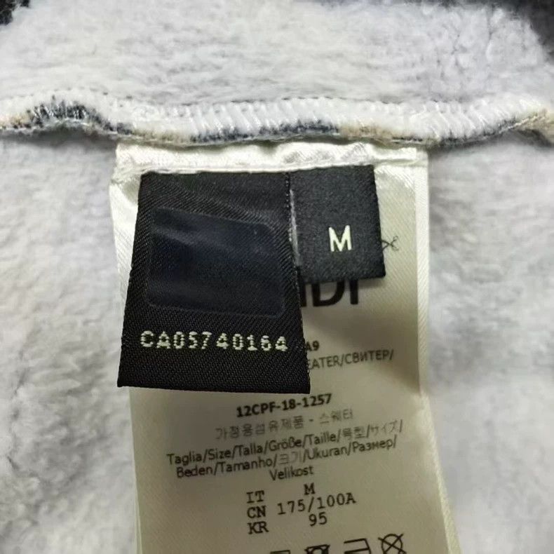 Fendi fendi logo print long sleeve sweatshirt Size US M / EU 48-50 / 2 - 4 Thumbnail
