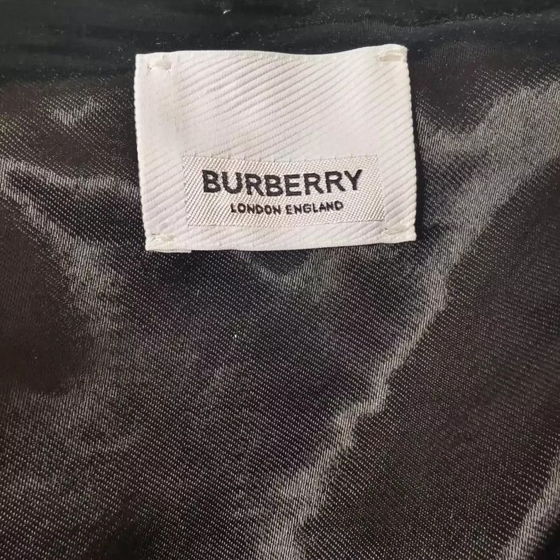 Burberry burberry black logo print long sleeve jacket Size US S / EU 44-46 / 1 - 3 Thumbnail