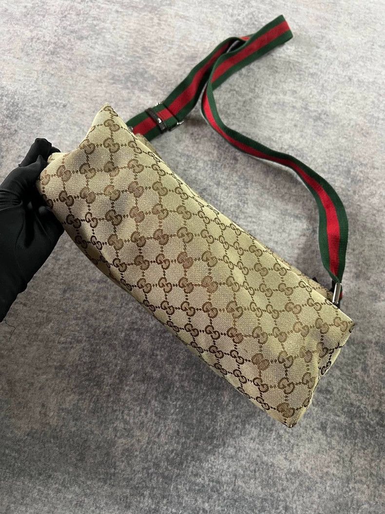 Gucci gucci monogram shoulder bag in great condition Size ONE SIZE - 3 Thumbnail