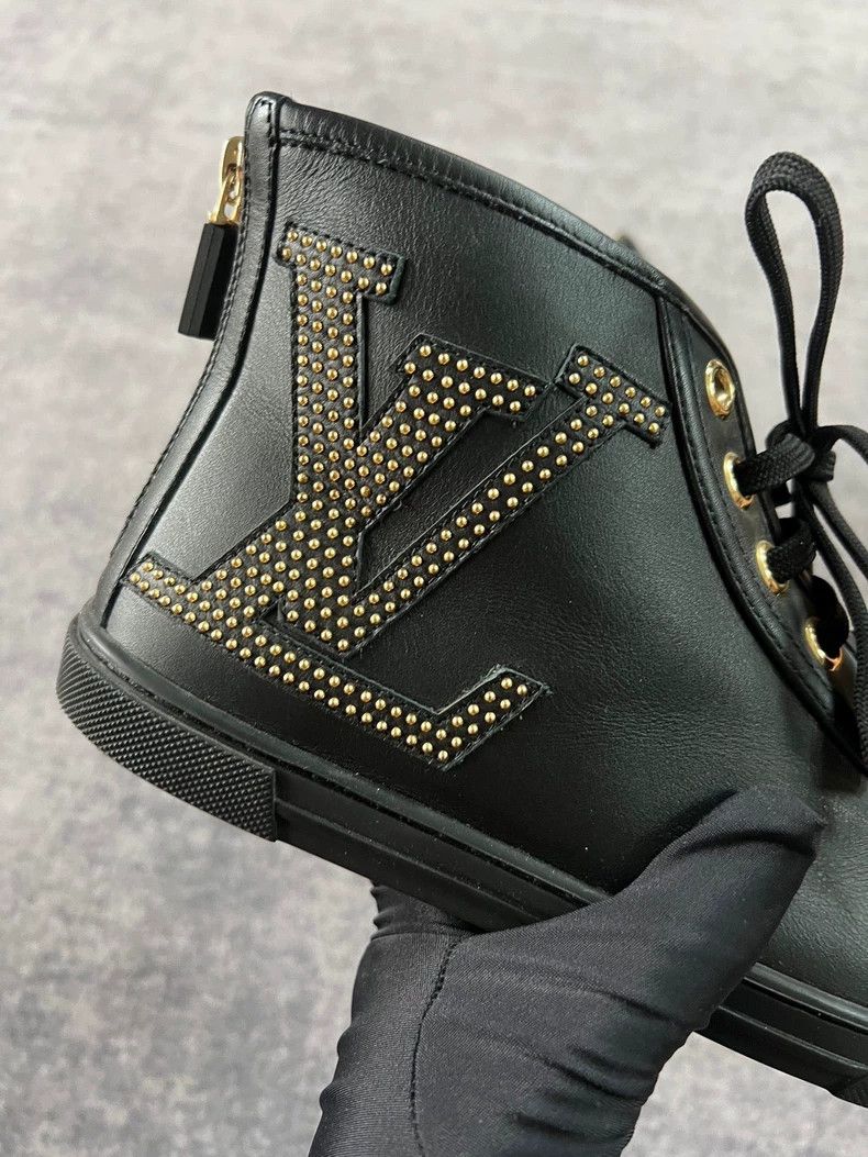 Louis Vuitton Louis Vuitton High-Top Studded Sneakers Size 37 Size US 6.5 / EU 39-40 - 3 Thumbnail
