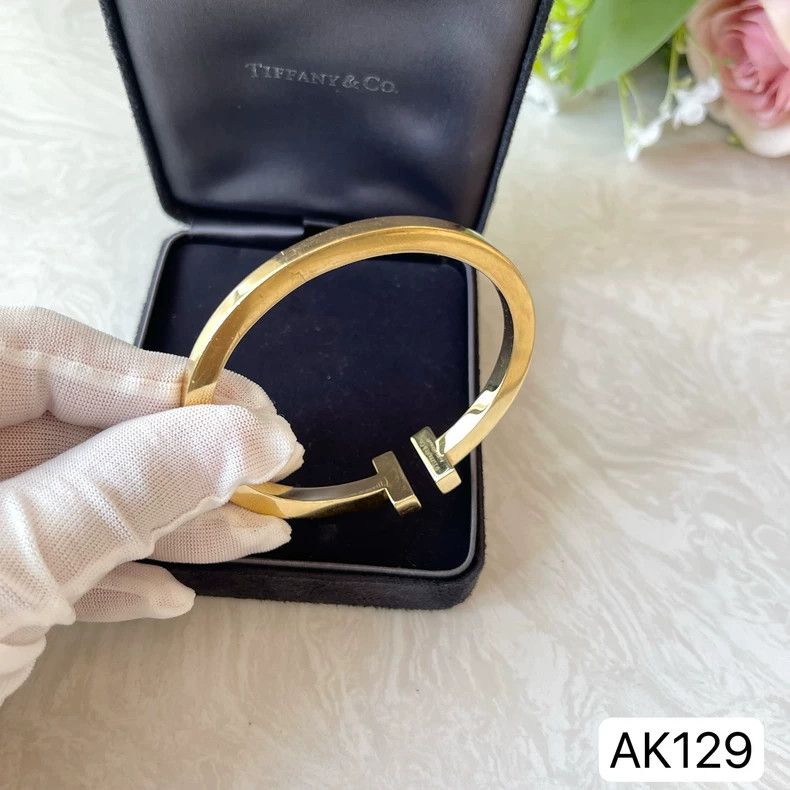 Tiffany & Co. tiffany 18k gold t-shaped open bracelet Size ONE SIZE - 6 Thumbnail