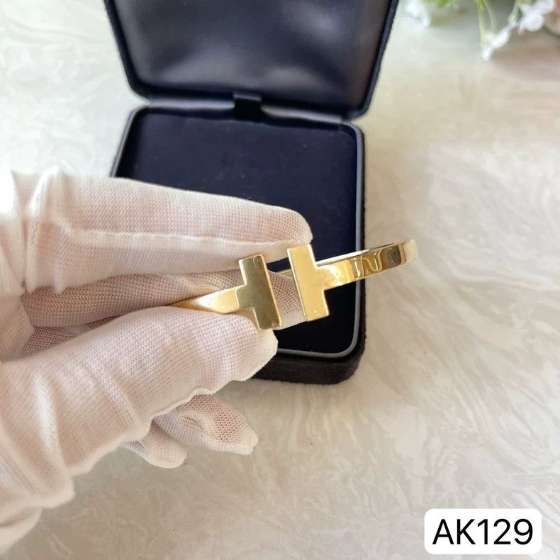 Tiffany & Co. tiffany 18k gold t-shaped open bracelet Size ONE SIZE - 5 Thumbnail