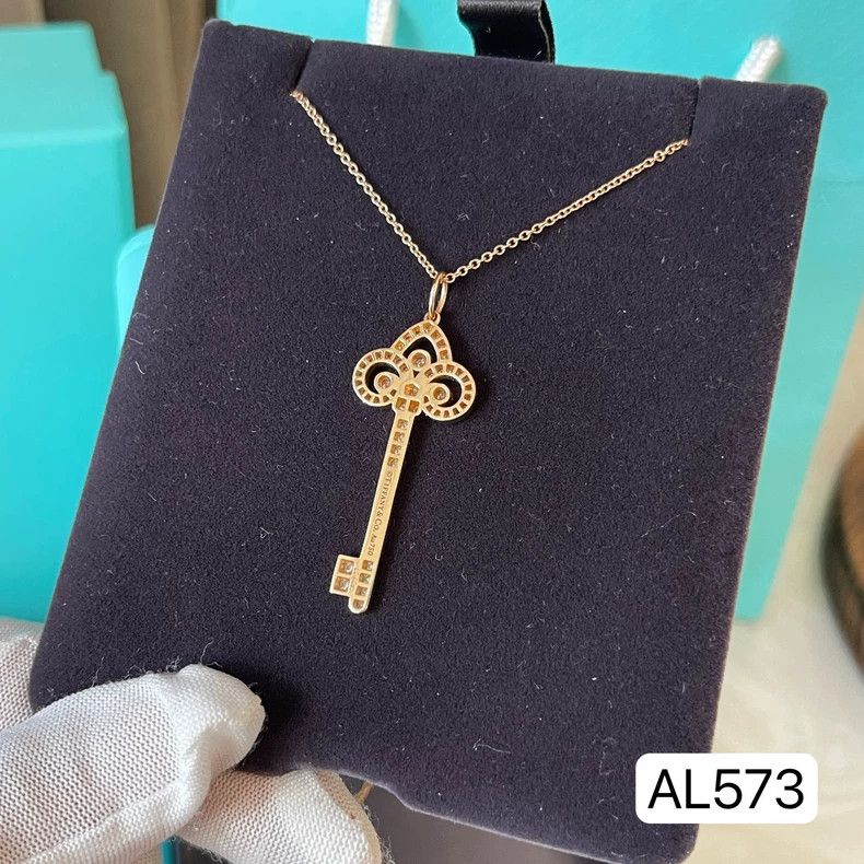 Tiffany & Co. tiffany fleur de lis key pendant necklace Size ONE SIZE - 5 Thumbnail