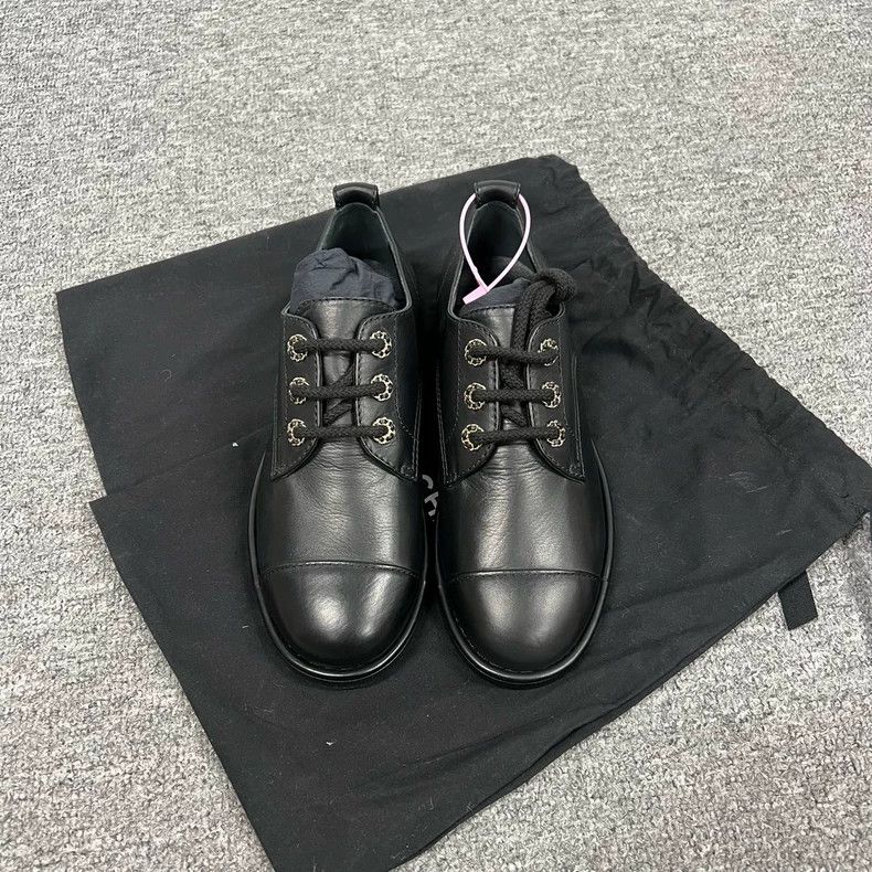 Chanel chanel black leather loafers with double C Size US 7.5 / EU 40-41 - 2 Thumbnail