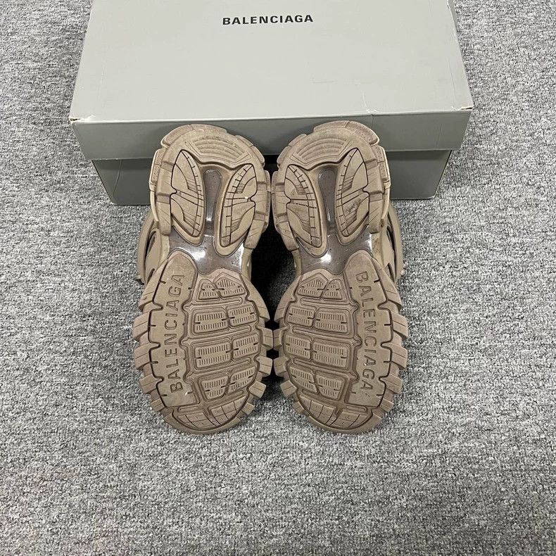 Balenciaga balenciaga beige track sneakers in box Size US 8 / EU 41 - 6 Thumbnail