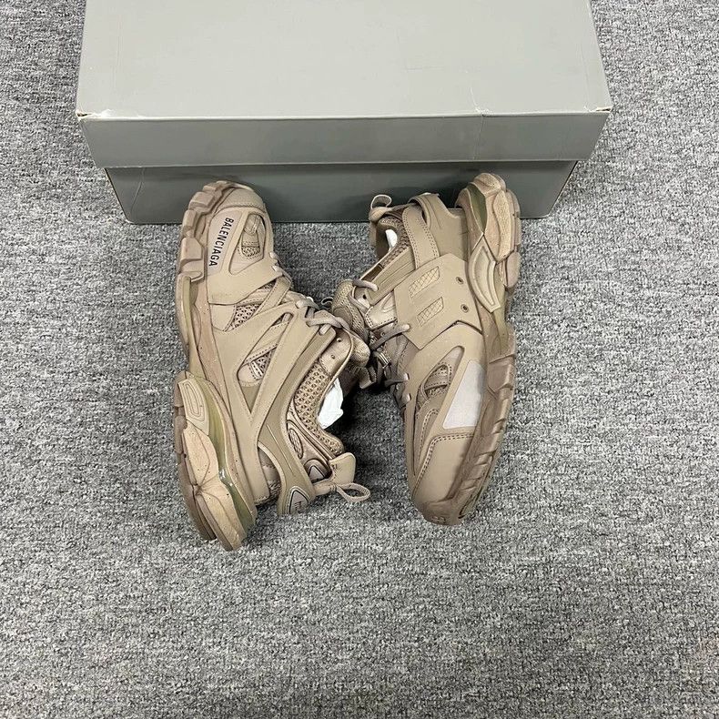 Balenciaga balenciaga beige track sneakers in box Size US 8 / EU 41 - 4 Thumbnail