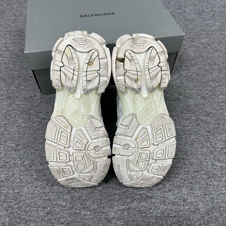Balenciaga balenciaga high-top runner dad shoes Size US 10 / EU 43 - 6 Thumbnail