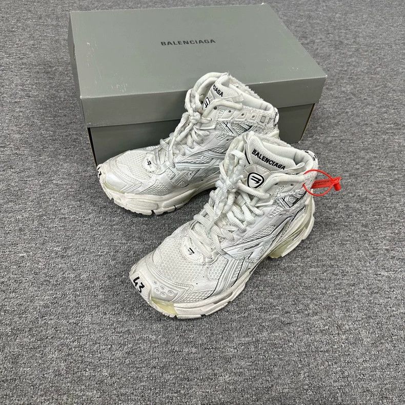 Balenciaga balenciaga high-top runner dad shoes Size US 10 / EU 43 - 2 Thumbnail