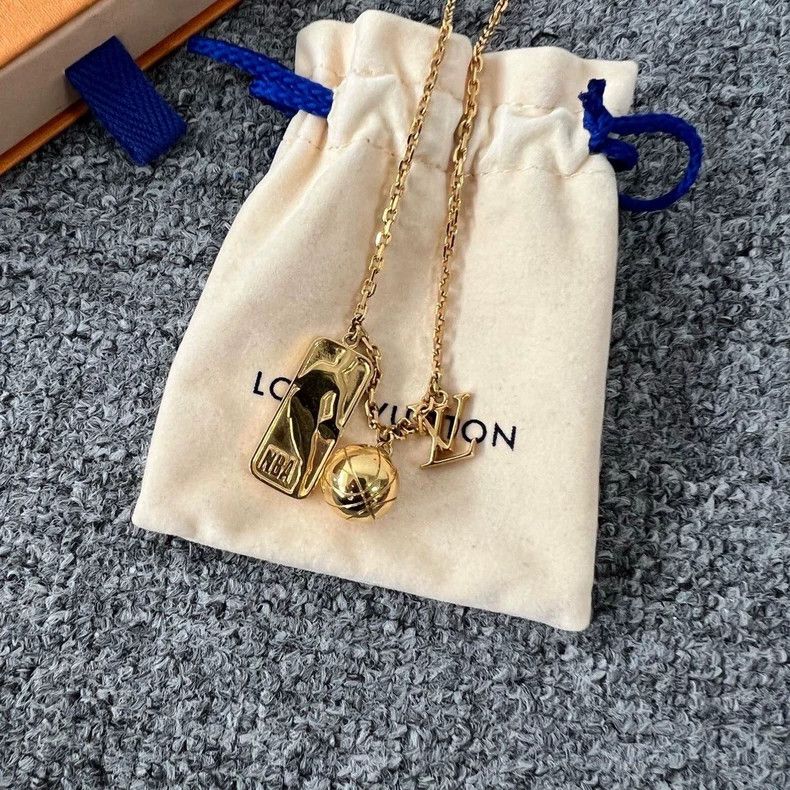 Louis Vuitton louis vuitton nba basketball necklace Size ONE SIZE - 2 Thumbnail