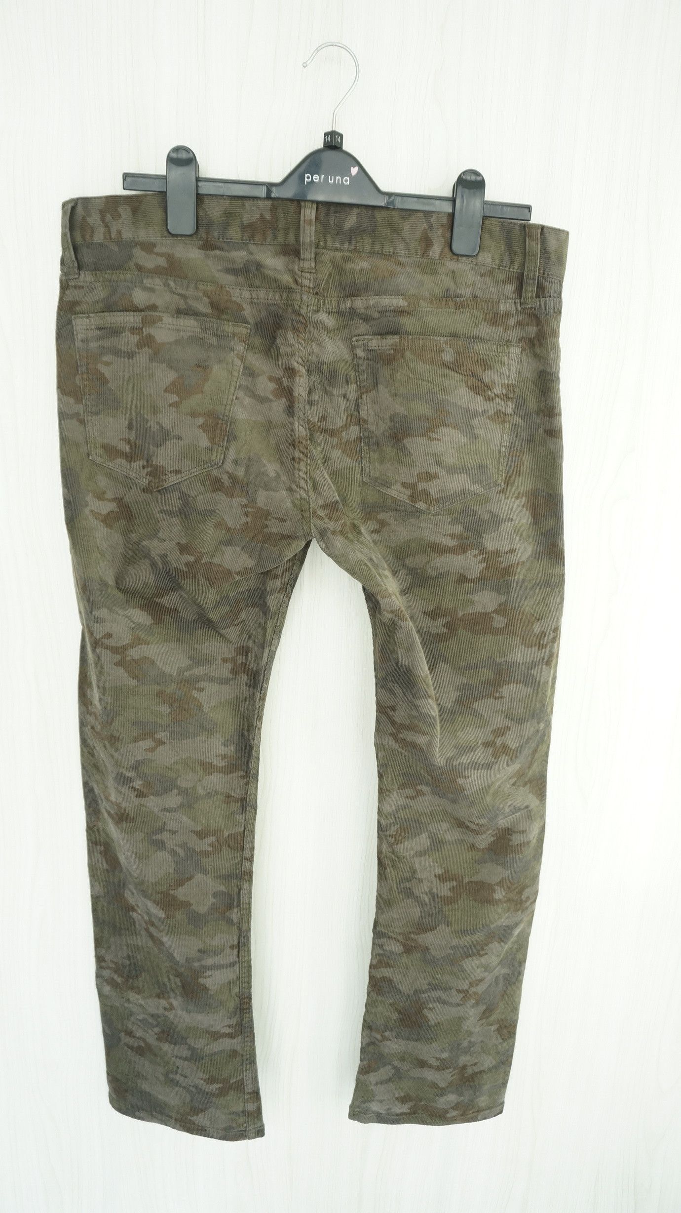 Japanese Brand UNIQLO JEANS / UJ Camo Army Corduroy Denim Pants Size US 35 - 4 Thumbnail