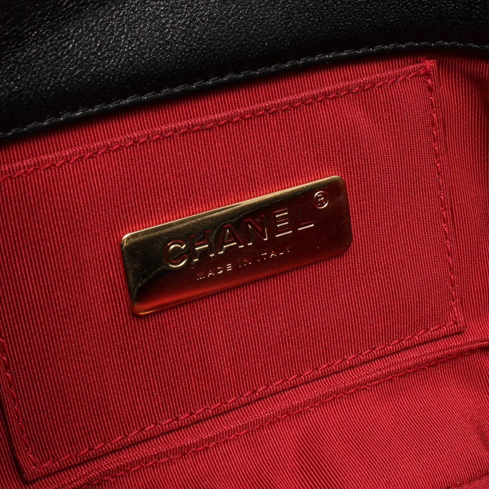 Chanel Chanel Chanel CHANEL19 Leather Waist Bag Leather Belt Bag AS1163 Size ONE SIZE - 4 Thumbnail