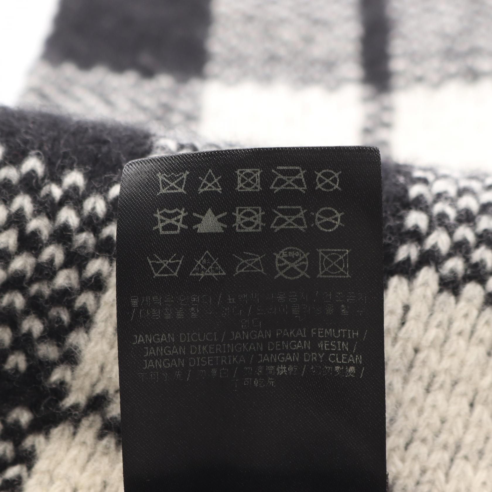 Fendi Fendi Fendi FF Logo Wool Scarf Natural Material Scarf FXS346 Size ONE SIZE - 3 Thumbnail