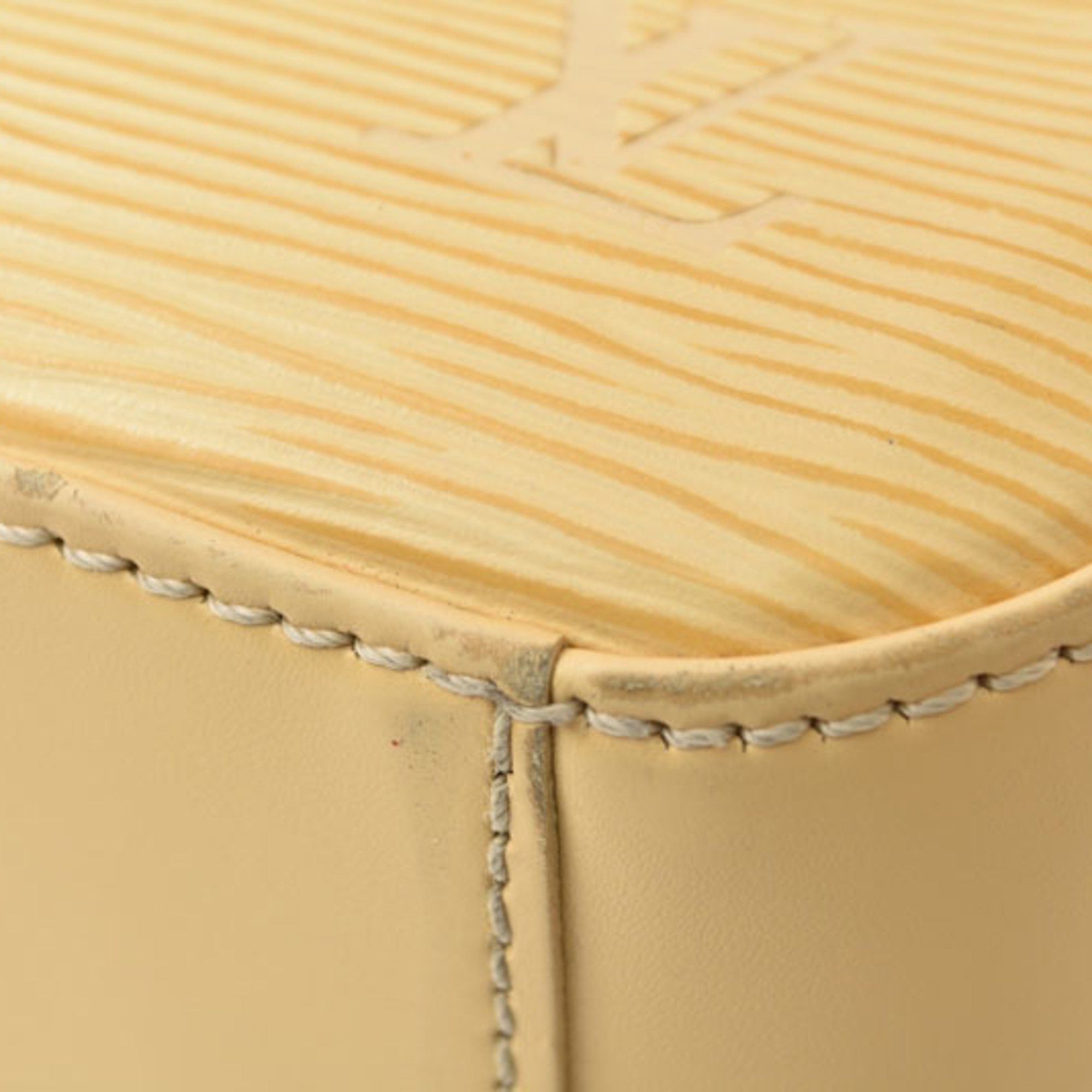 Louis Vuitton Louis Vuitton Handbag LOUIS VUITTON Jasmine Vanilla M5208A Size ONE SIZE - 16 Thumbnail