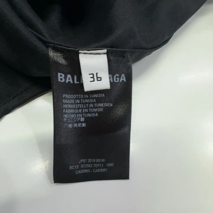 Balenciaga Balenciaga Fitness Muscle Shirt in Black Size US S / EU 44-46 / 1 - 5 Thumbnail