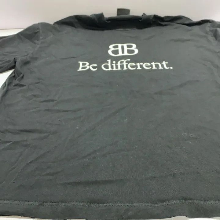 Balenciaga Balenciaga Be Different Short Sleeve T-Shirt Size US M / EU 48-50 / 2 - 11 Thumbnail