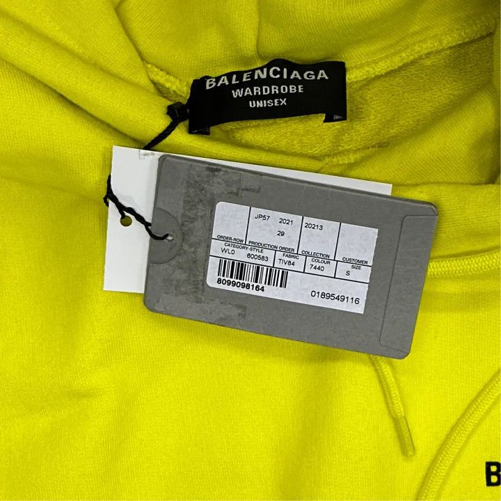 Balenciaga Balenciaga SS21 Logo Drawstring Hoodie in Yellow Size US S / EU 44-46 / 1 - 4 Thumbnail