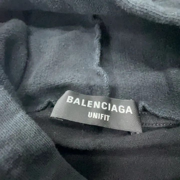 Balenciaga Balenciaga Slim Fit Hooded T-Shirt in Black Size US S / EU 44-46 / 1 - 7 Thumbnail