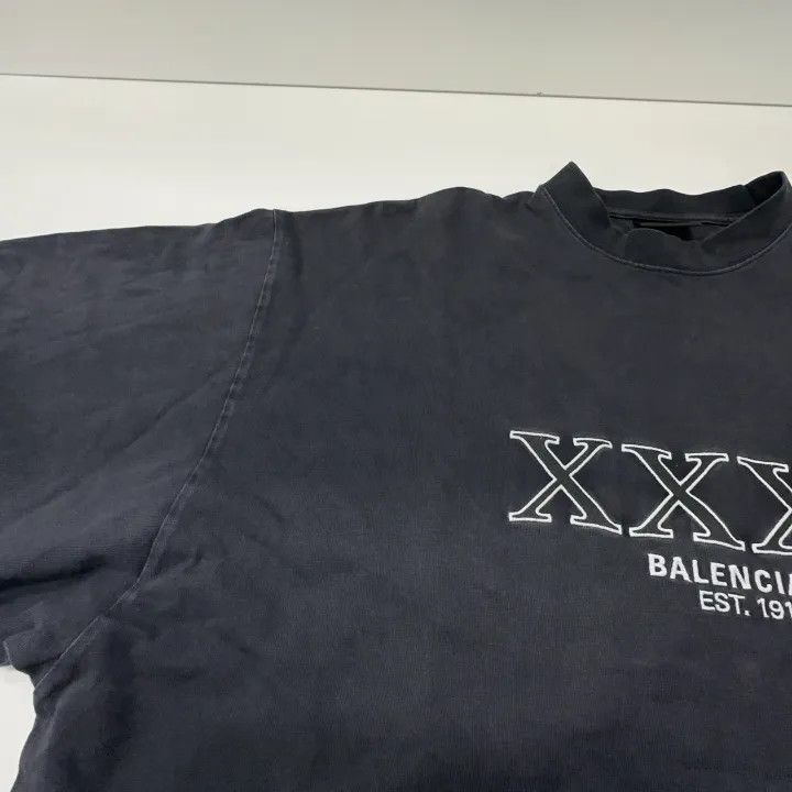 Balenciaga Balenciaga Long Sleeve Graphic T-Shirt for Men Size US M / EU 48-50 / 2 - 10 Thumbnail