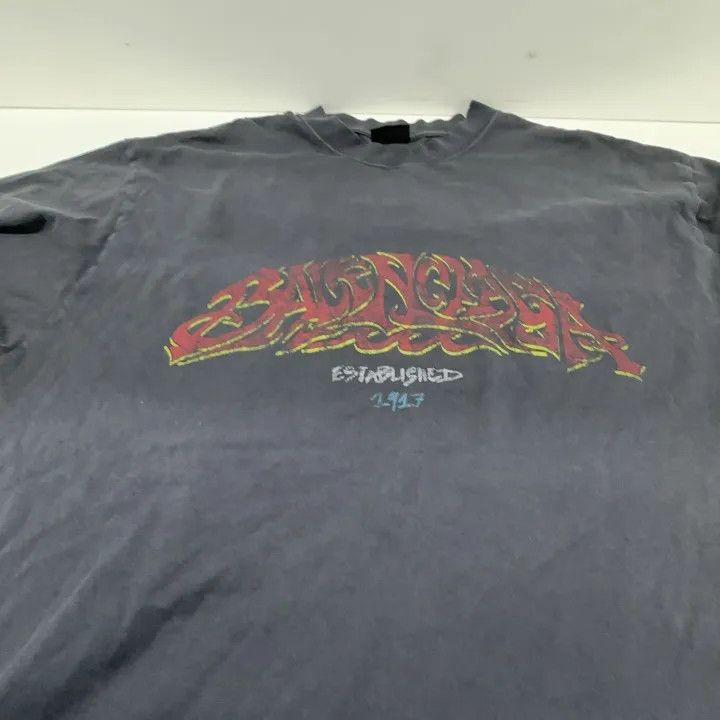 Balenciaga Balenciaga Gray Casual Short Sleeve T-Shirt Size US XL / EU 56 / 4 - 9 Thumbnail
