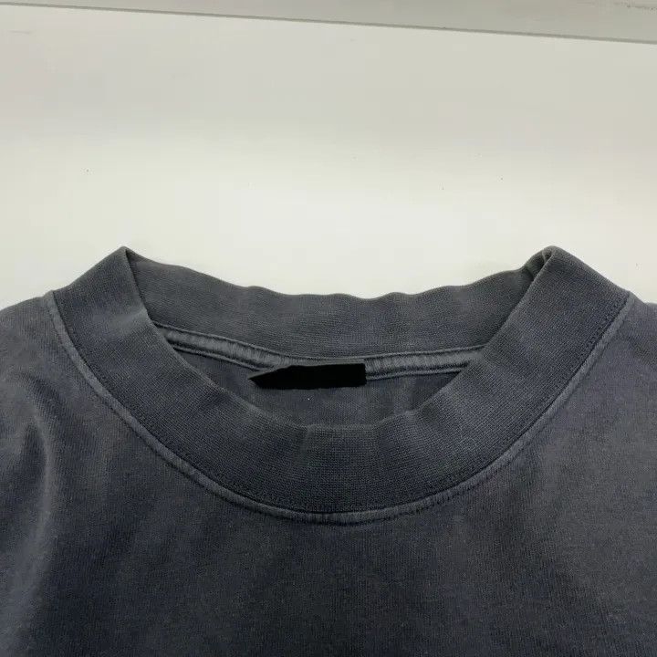 Balenciaga Balenciaga Gray Casual Short Sleeve T-Shirt Size US XL / EU 56 / 4 - 7 Thumbnail