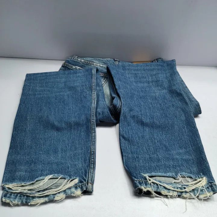 Balenciaga Balenciaga Blue Distressed Casual Denim Pants Size US 26 / EU 42 - 15 Thumbnail