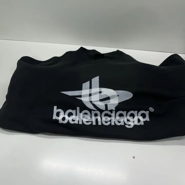 Balenciaga Balenciaga Black Logo Print Oversized Sweatshirt Size US M / EU 48-50 / 2 - 7 Thumbnail