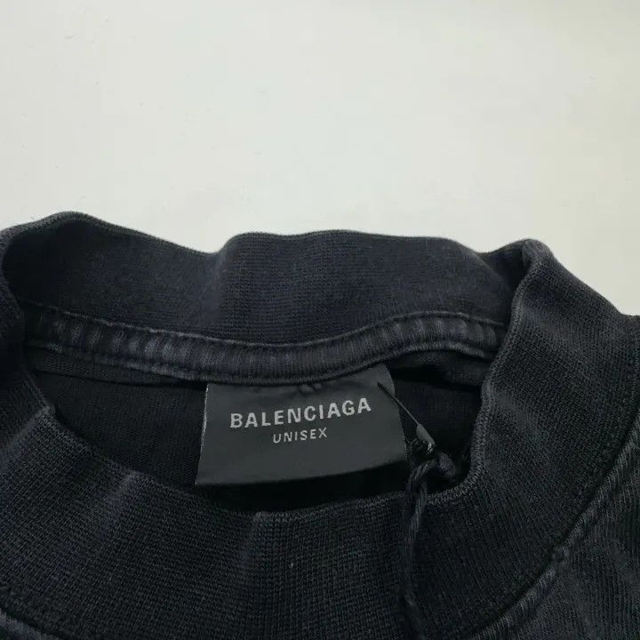 Balenciaga Balenciaga Be Different Apple Logo T-Shirt Size US S / EU 44-46 / 1 - 4 Thumbnail