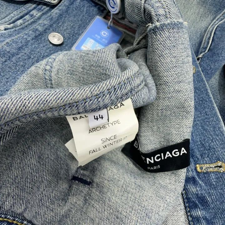 Balenciaga Balenciaga Blue Long Sleeve Denim Jacket Size US L / EU 52-54 / 3 - 6 Thumbnail