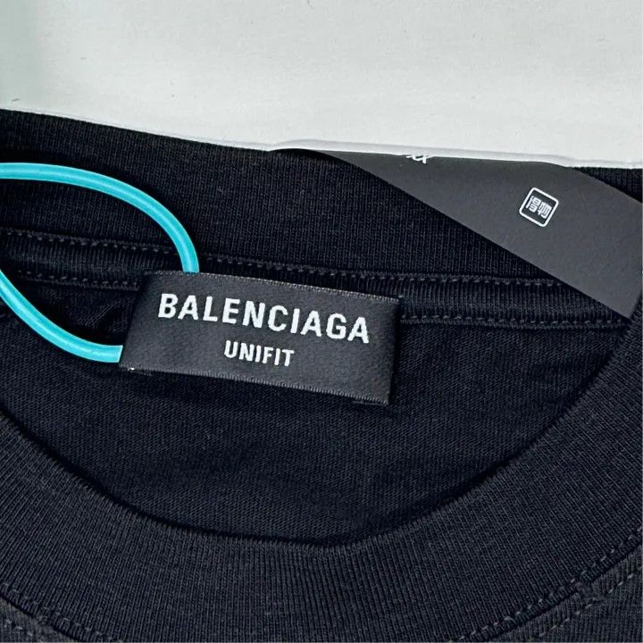 Balenciaga Balenciaga Distressed Graphic Print Short Sleeve T-Shirt Size US S / EU 44-46 / 1 - 4 Thumbnail