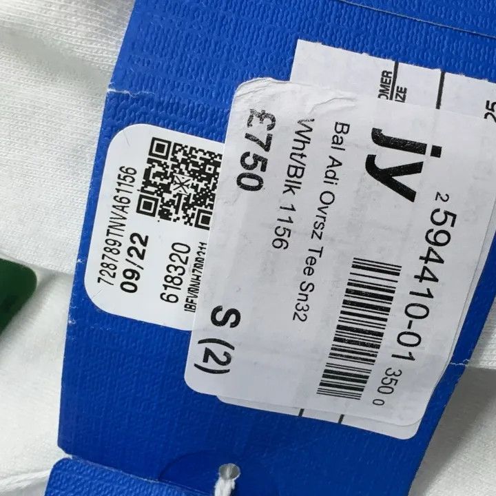 Balenciaga Balenciaga x Adidas Striped Logo Long Sleeve T-Shirt Size US M / EU 48-50 / 2 - 4 Thumbnail