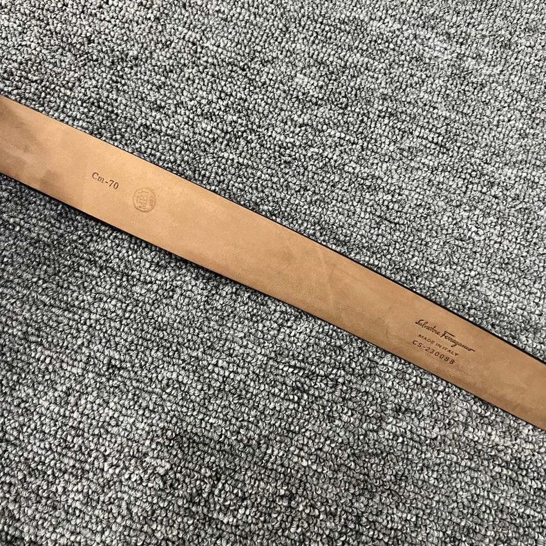 Salvatore Ferragamo Ferragamo Beige Belt with Gold Logo Buckle Size ONE SIZE - 3 Thumbnail