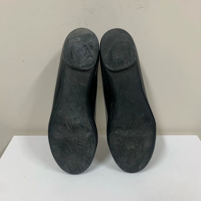Salvatore Ferragamo Ferragamo Black Flat Shoes Size 5.5 Size US 5 / IT 35 - 7 Thumbnail