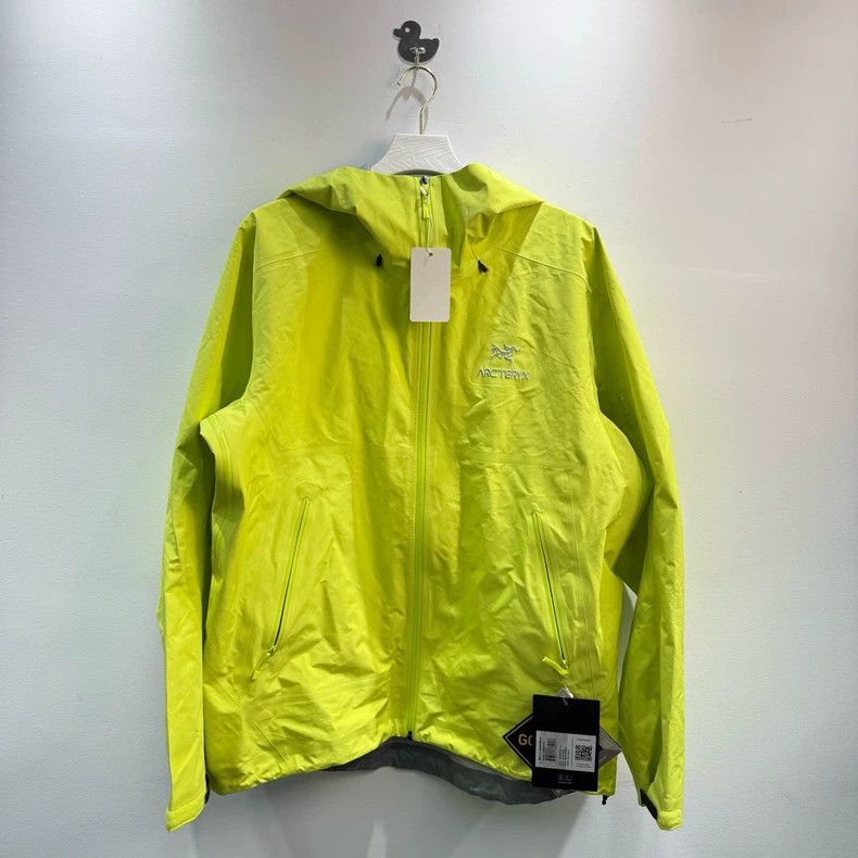 Arc'teryx Arcteryx BETA LT Gore-Tex Hooded Jacket Size US XL / EU 56 / 4 - 2 Thumbnail